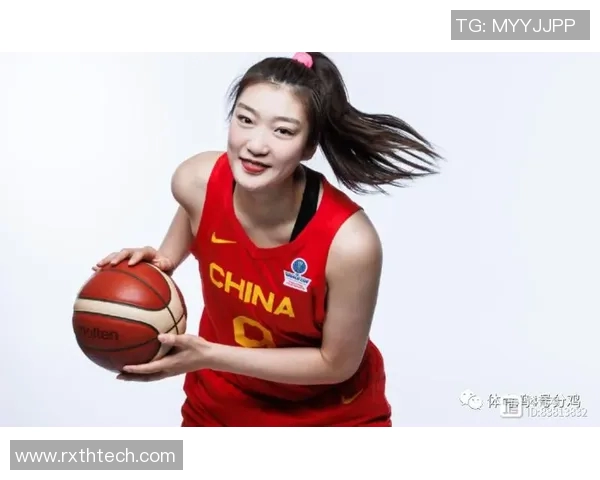曾在女篮赛场展现风采的篮球明星们的传奇故事与成就
